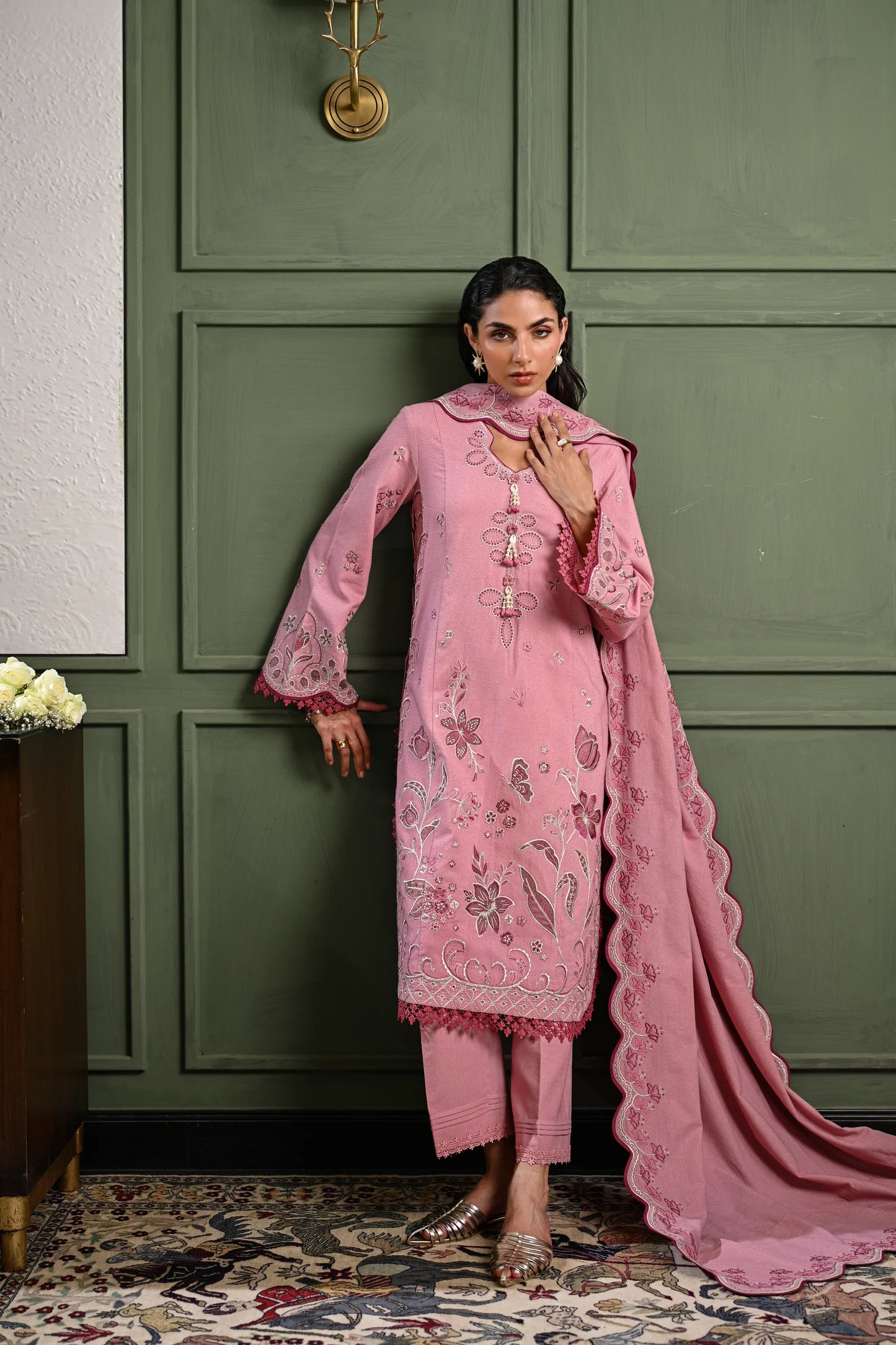 BLUSH PINK LUXURY EMBROIDERED KARANDI SET (NEL-25632) | ZAIB