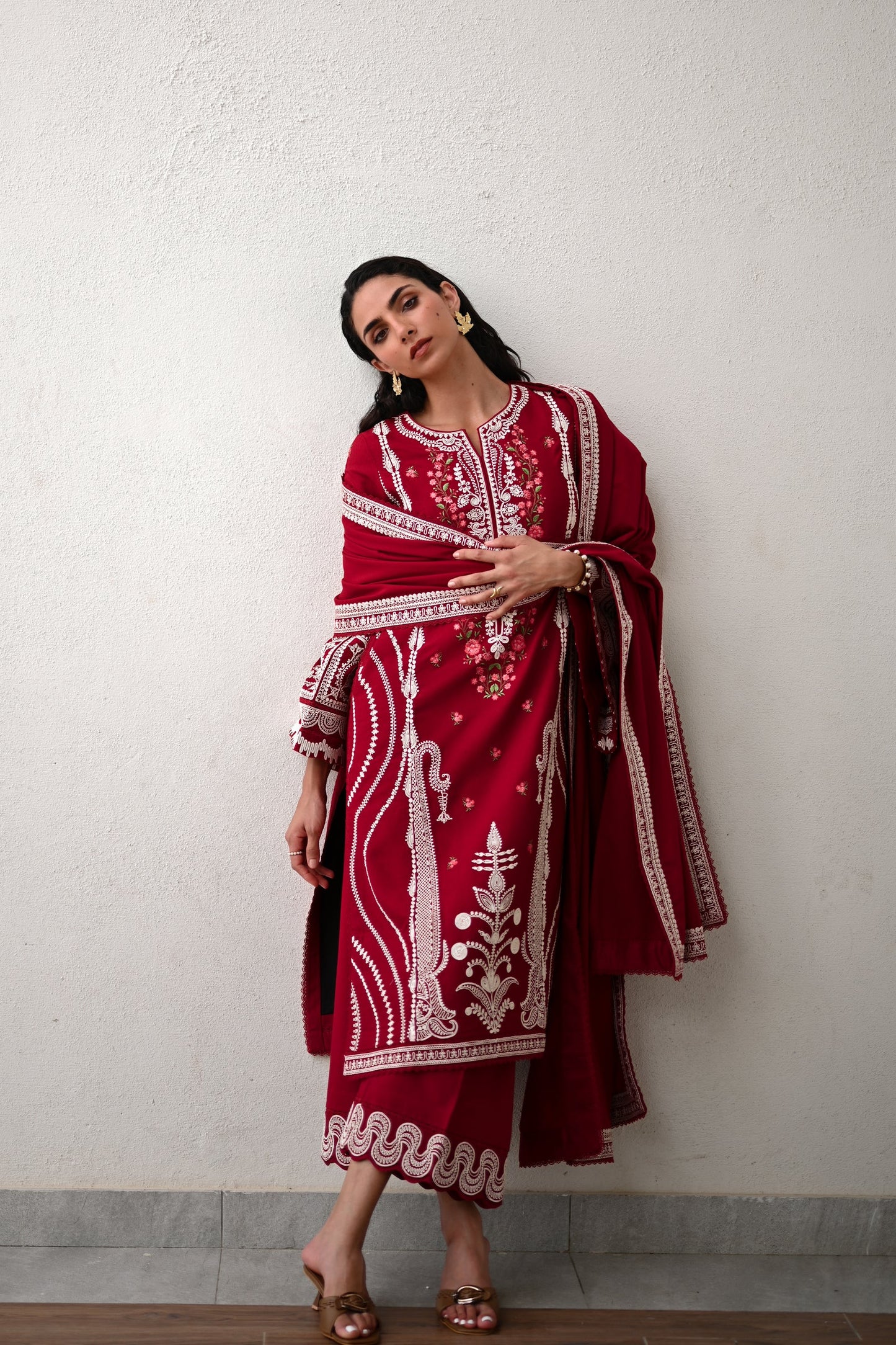 DORI DEEP RED LUXURY EMBROIDERED KARANDI SET (NEL-25629) | ZAIB