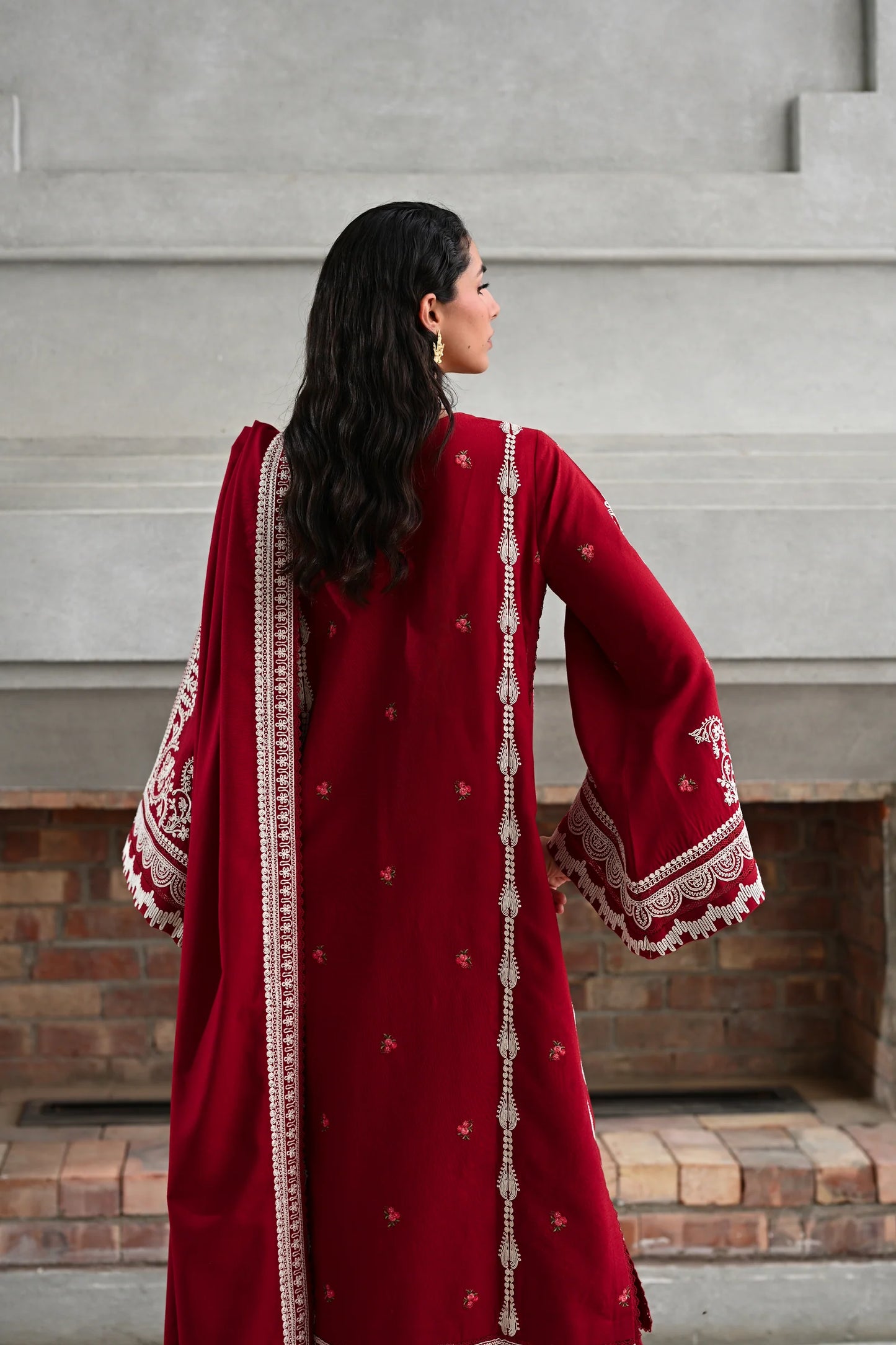 DORI DEEP RED LUXURY EMBROIDERED KARANDI SET (NEL-25629) | ZAIB