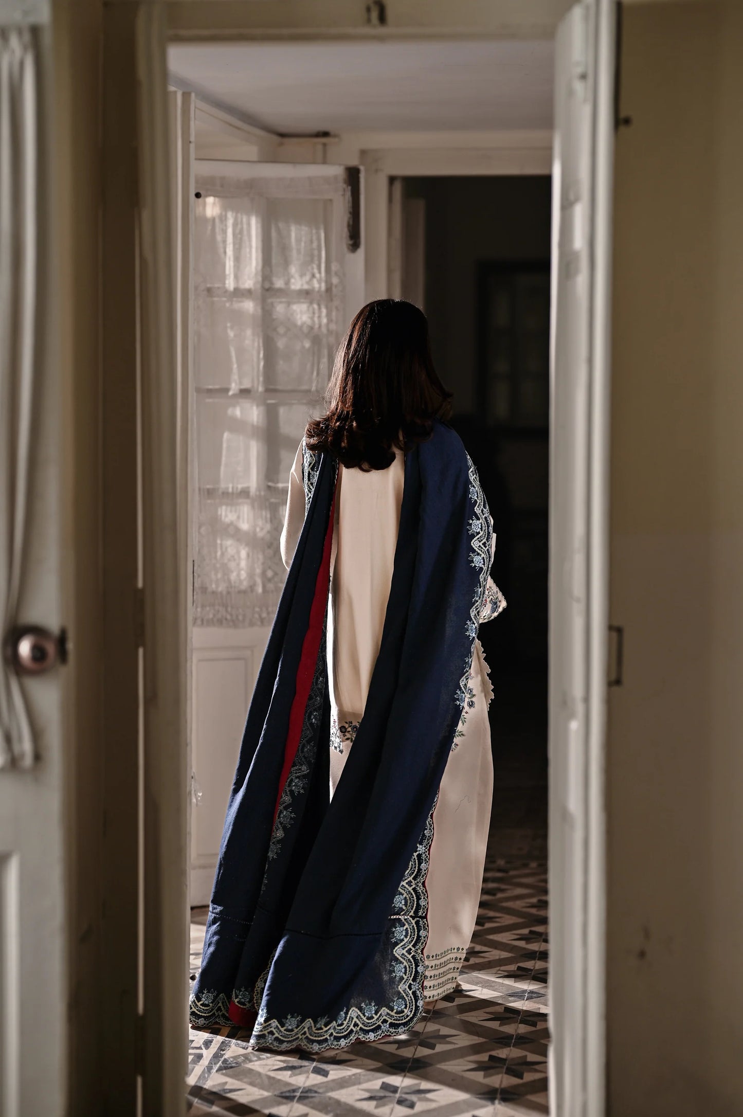 WHITE | LUXURY EMBROIDERED KARANDI | (NPA3-25442) | ZAIB