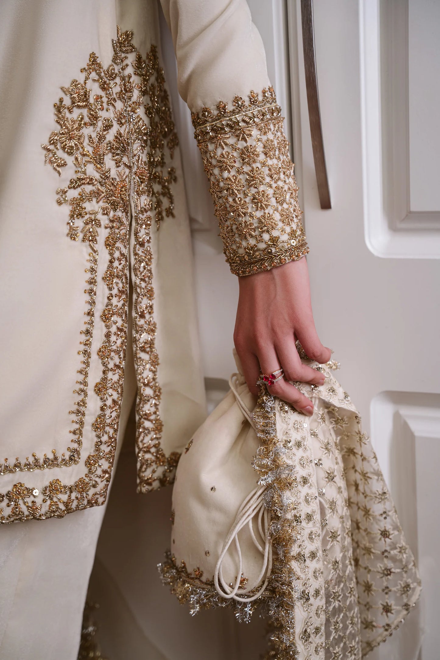 IVORY LUXURY VELVET COUTURE (NPA3-25460) | ZAIB