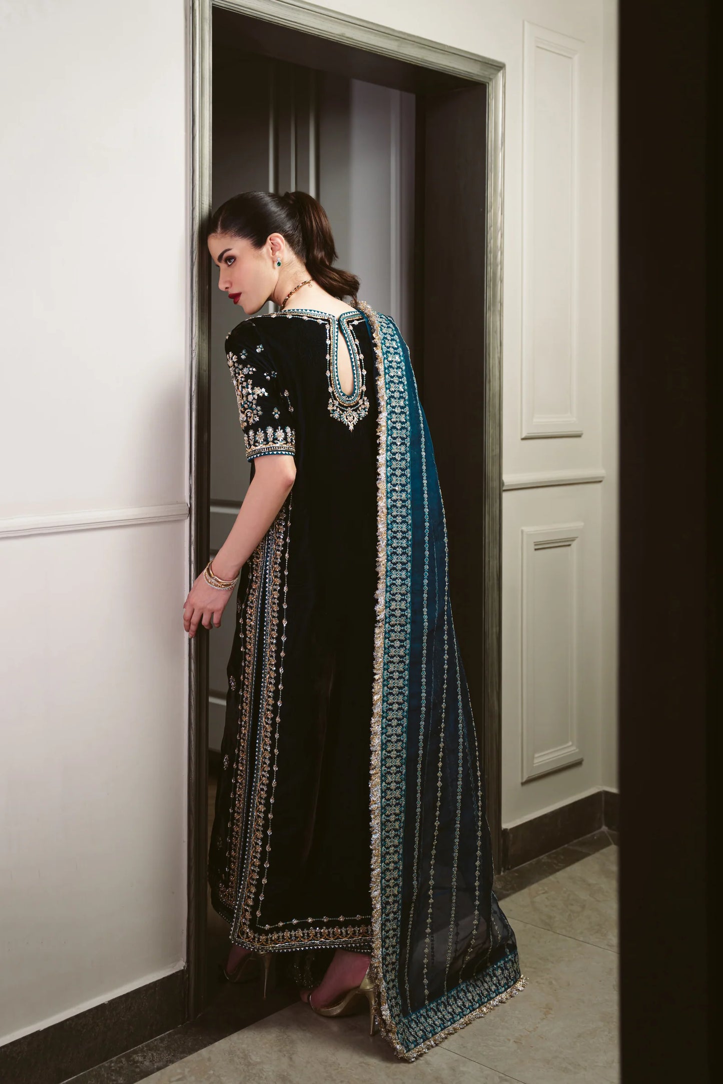 TEAL LUXURY VELVET COUTURE (NPA3-25461) | ZAIB