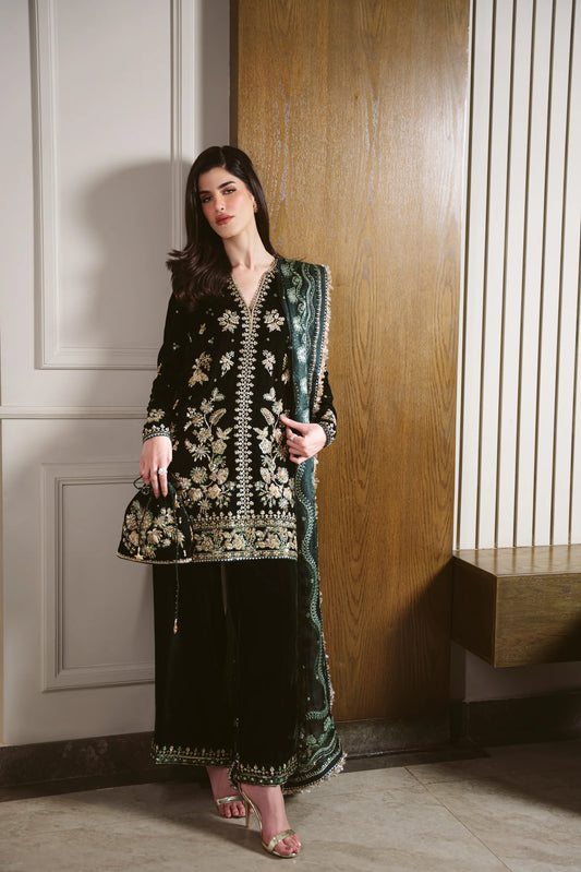 EMERALD GREEN LUXURY VELVET COUTURE (NPA3-25458) | ZAIB