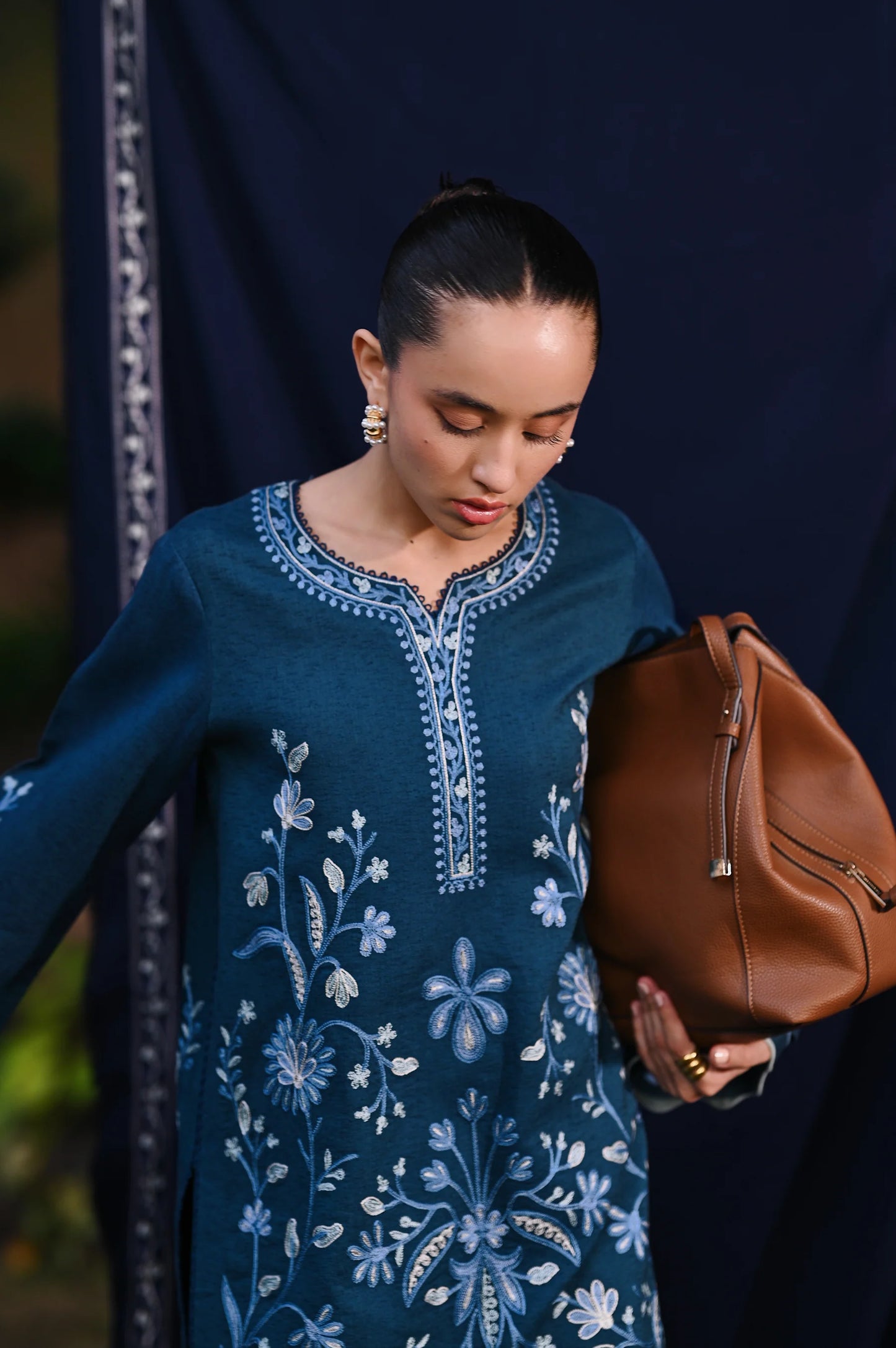 TEAL BLUE LUXURY EMBROIDERED KARANDI (NPA2-25316) | ZAIB