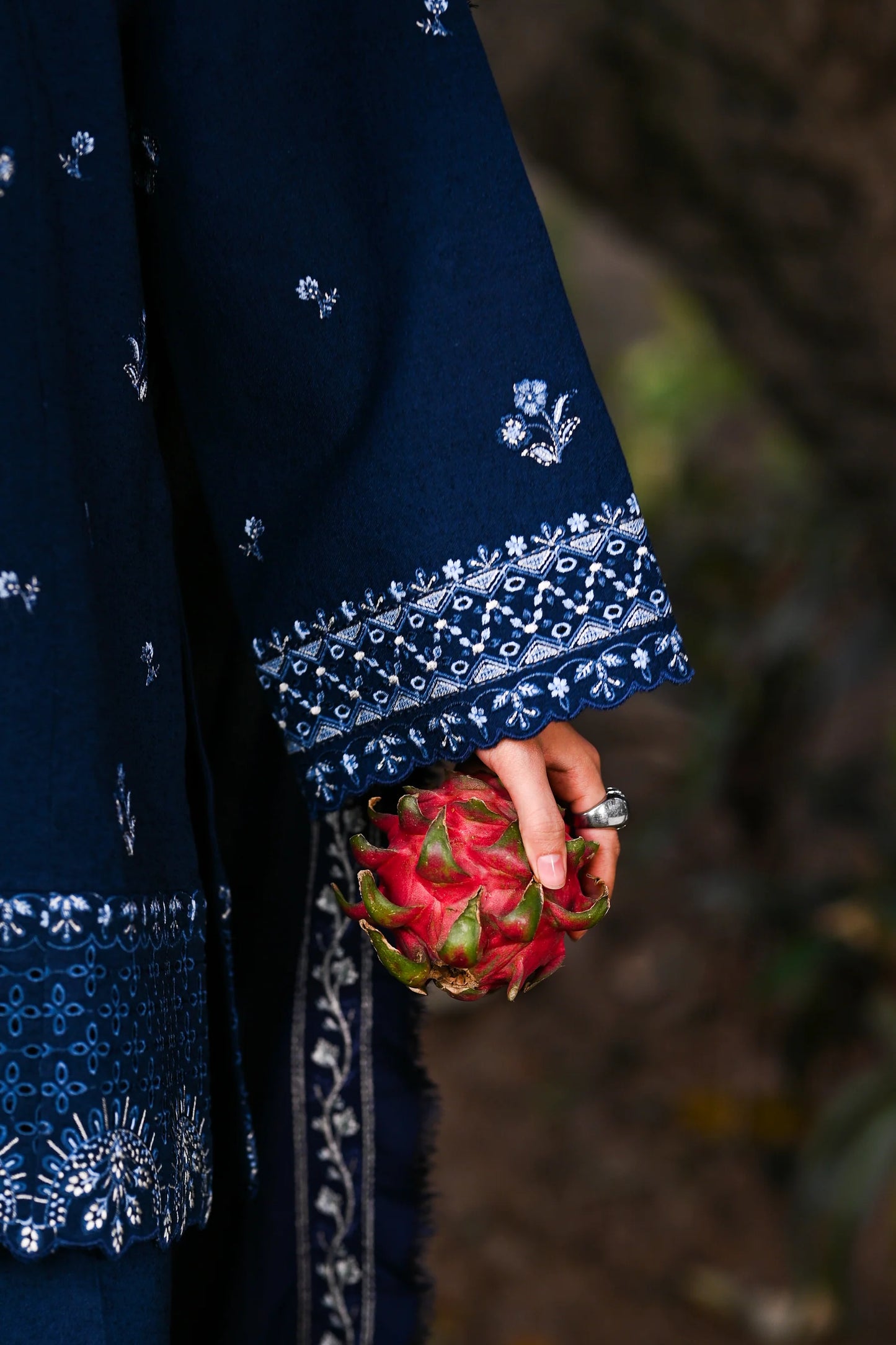 DEEP BLUE LUXURY EMBROIDERED KARANDI (NPA2-25320) | ZAIB