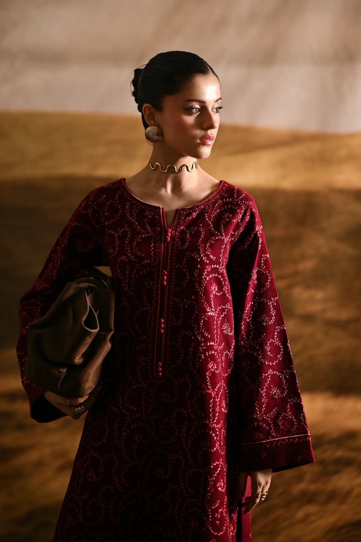 MAROON LUXURY EMBROIDERED KARANDI (NPA2-25319) | ZAIB