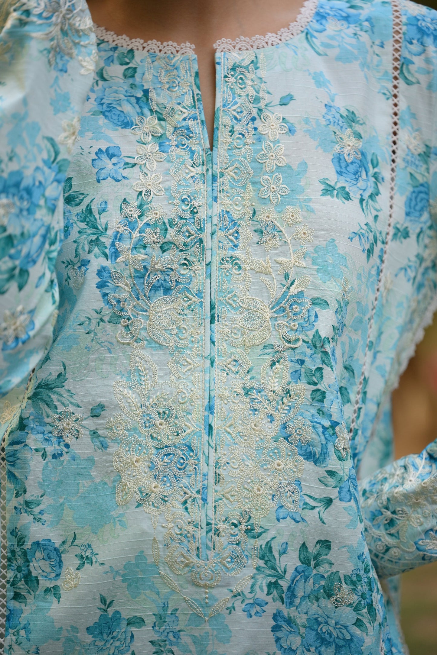 MINT SORBET LUXURY PRINTED EMBROIDERED LAWN SET (NEL-25618) | ZAIB