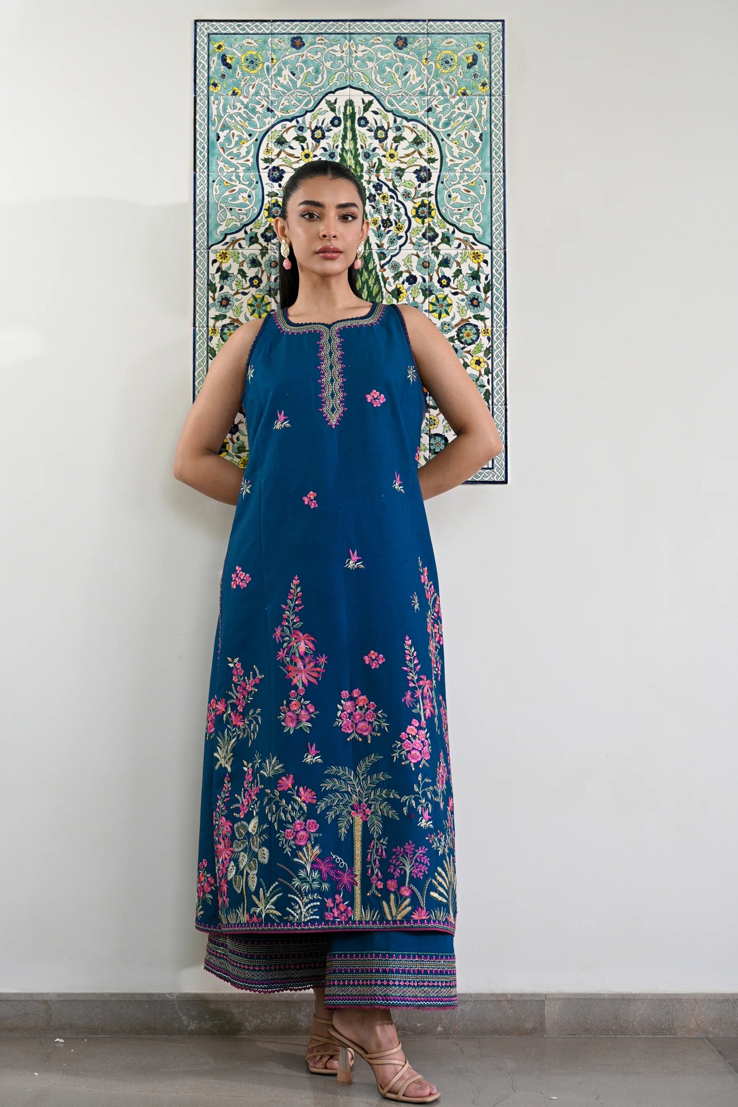 TEAL GARDEN LUXURY PRINTED EMBROIDERED LAWN SET (NEL-25610) | ZAIB