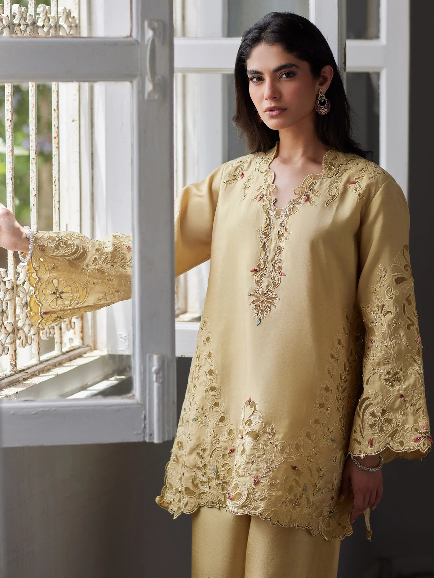 SS26AMB2-AW25AMB1OWTP004 | NEW IN | MISHA LAKHANI