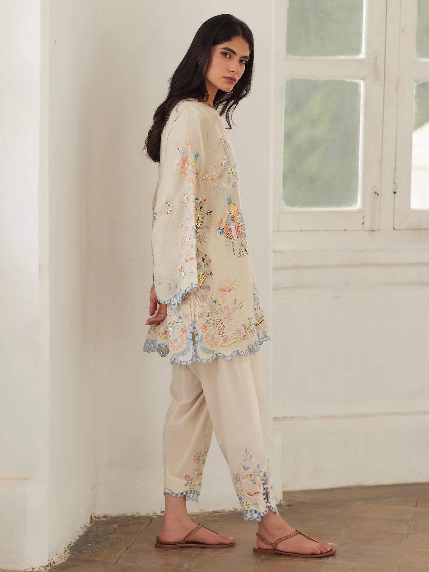SS26AMB2CCTP011 | NEW IN | MISHA LAKHANI