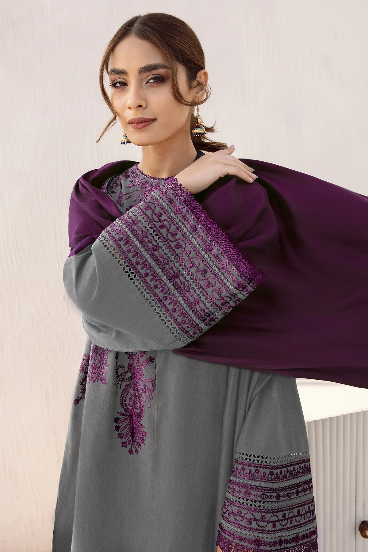 JZ-UW-D0245-0 | EMBROIDERED JACQUARD KHADDA | Jazmin
