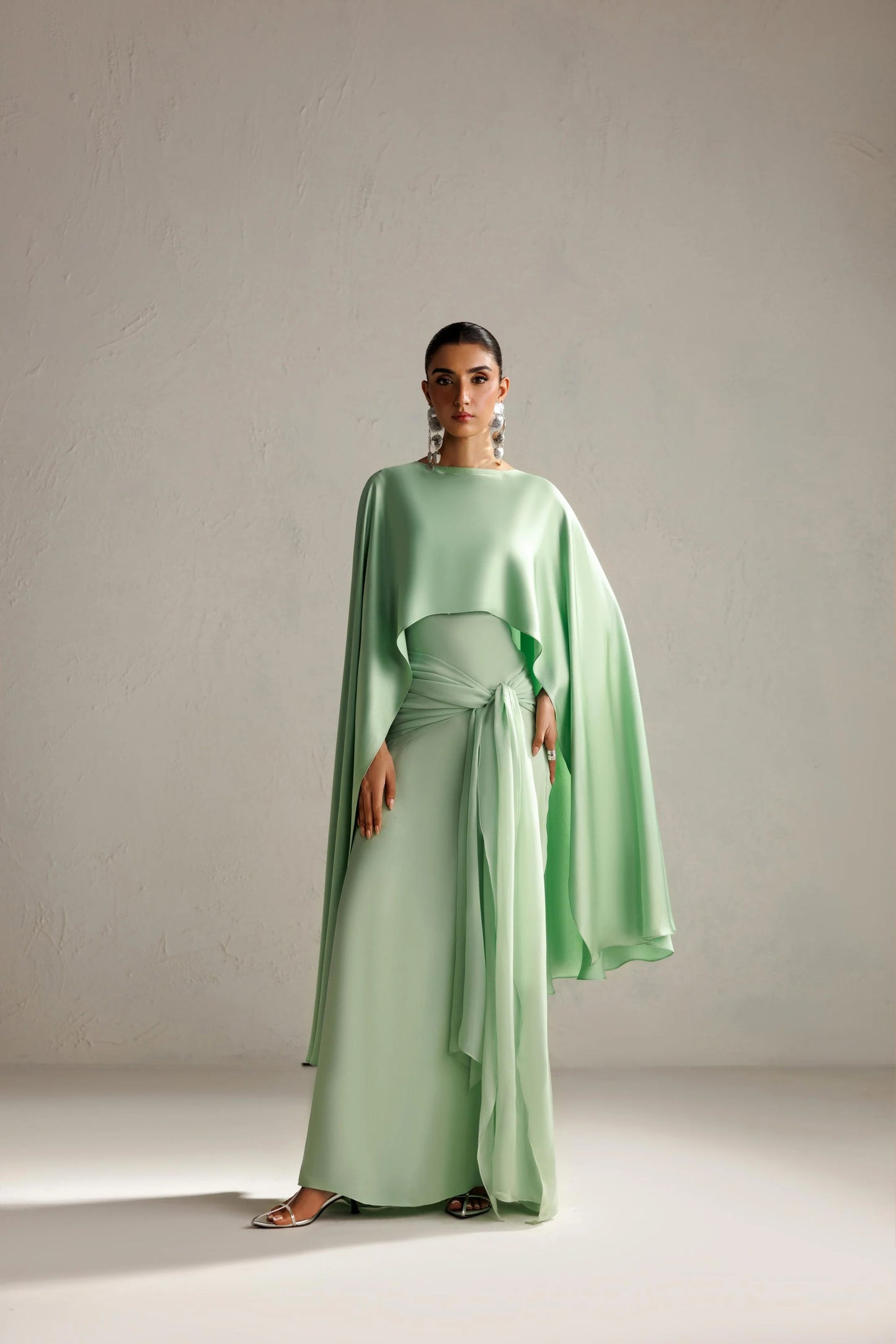 LOOK 24 | Basics | Caia
