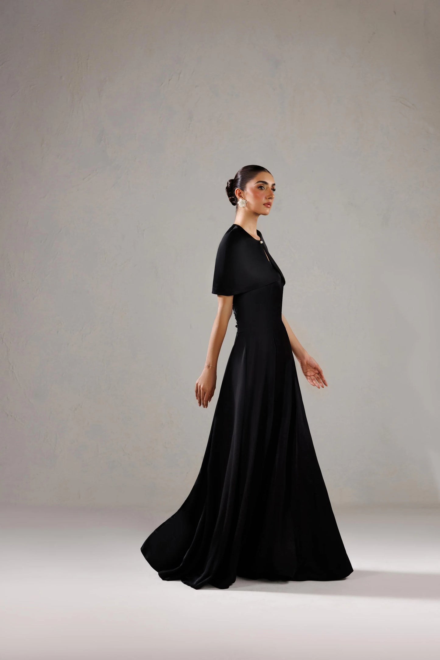 LOOK 22 | Basics | Caia