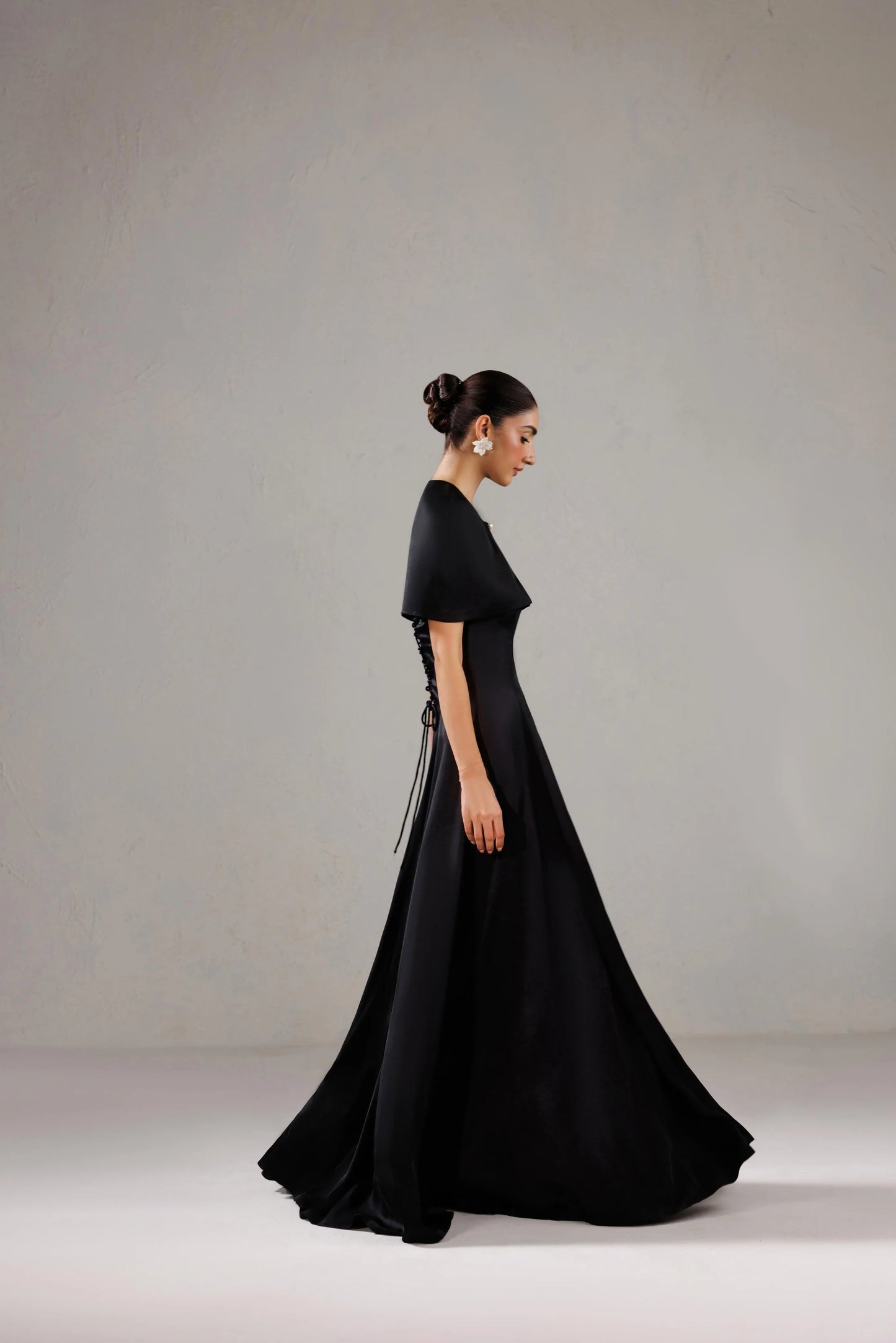 LOOK 22 | Basics | Caia
