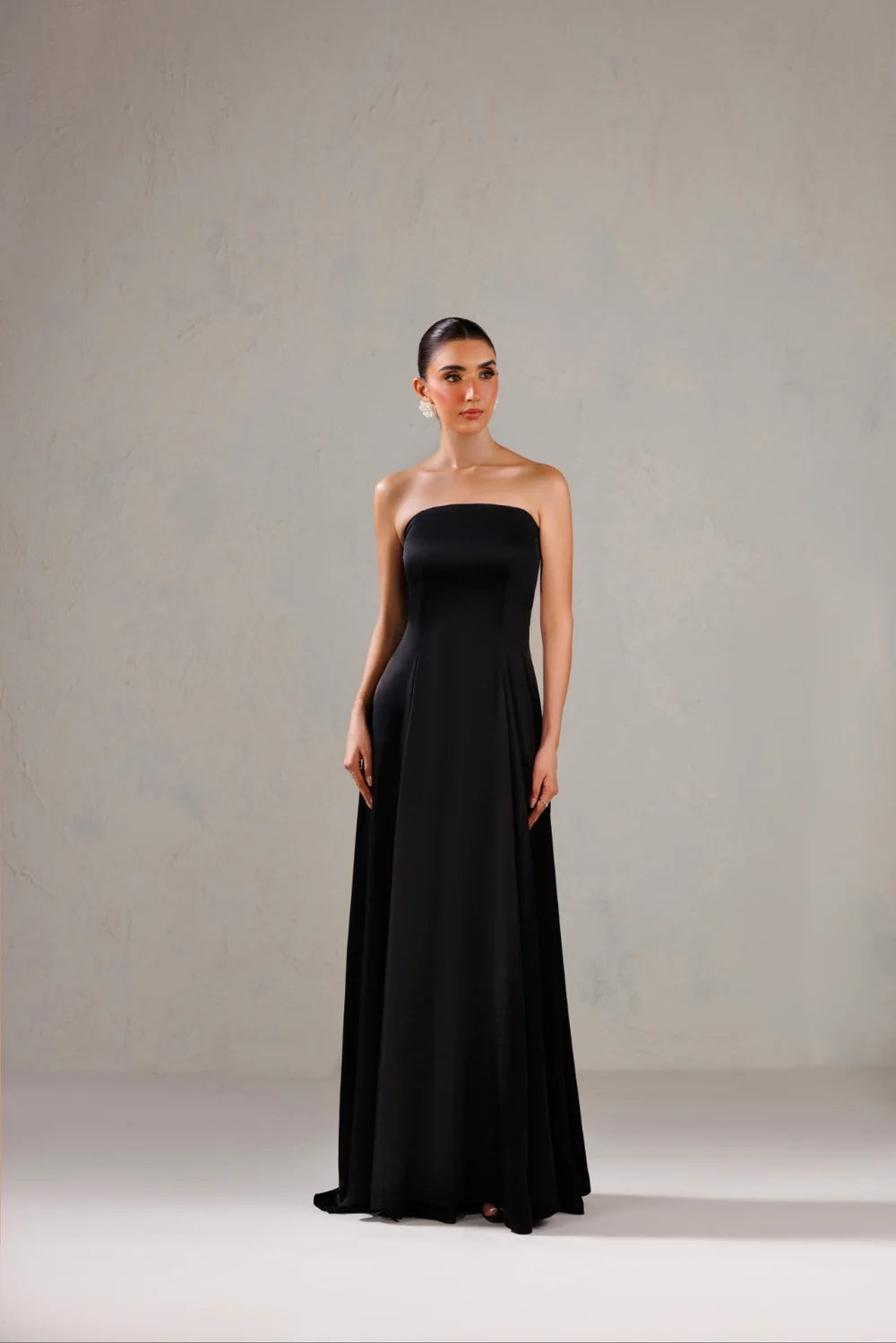 LOOK 22 | Basics | Caia