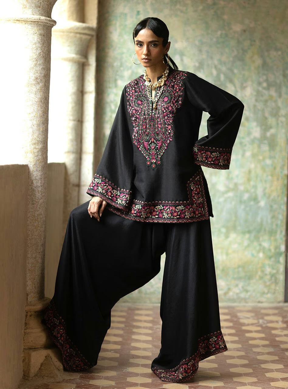 Obsidian Crest | Eid Edit '26 |  Zainab Chottani