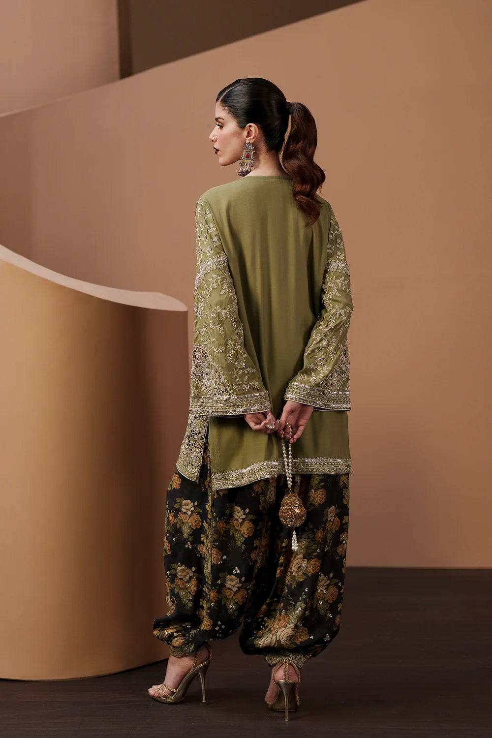 OLIVE | E1140/104/121 | Women Boutique 1 August ‘26 | Ethnc