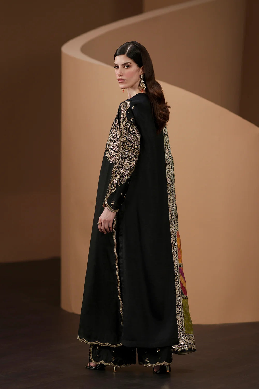 JET BLACK | E1127/104/902 | Women Boutique 1 August ‘26 | Ethnc
