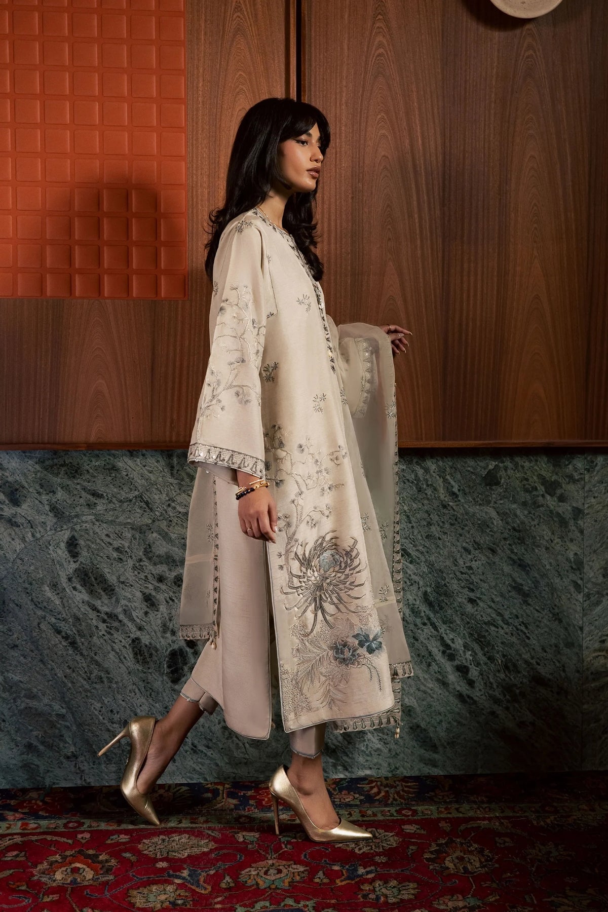 IRIS (ZRW-21702) | SILK - FALL'26 | ZAHA