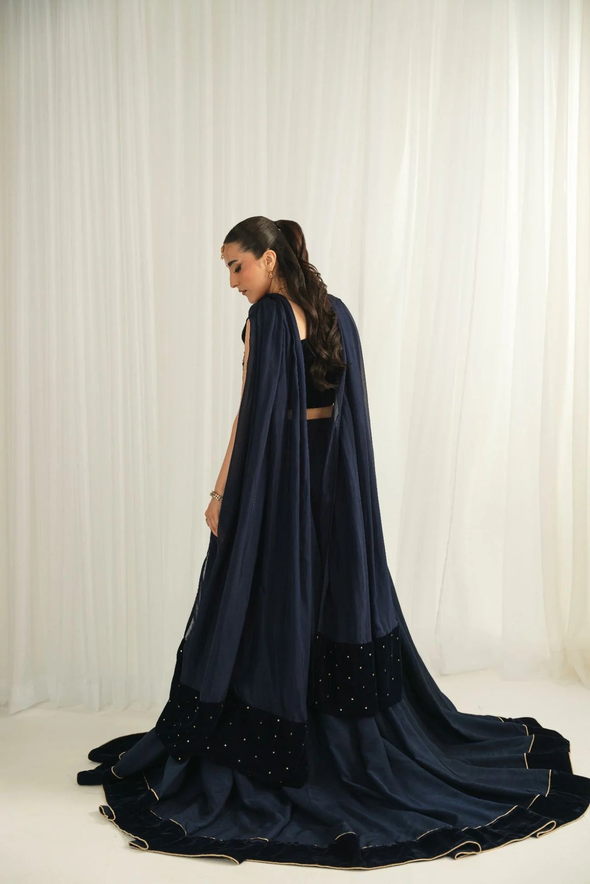 Laila | Velvet | Kaida