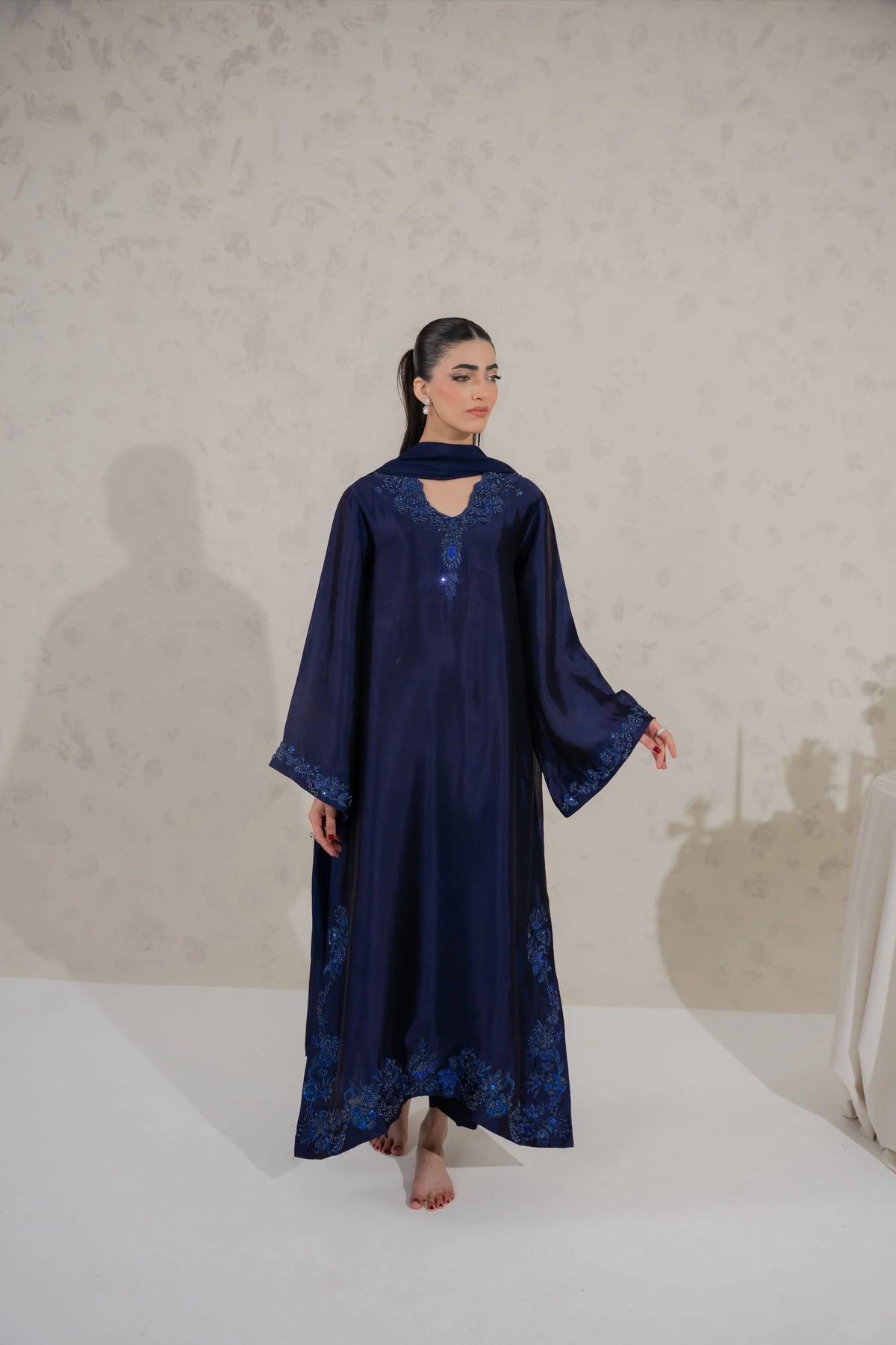 Navy | Velvet | Kaida