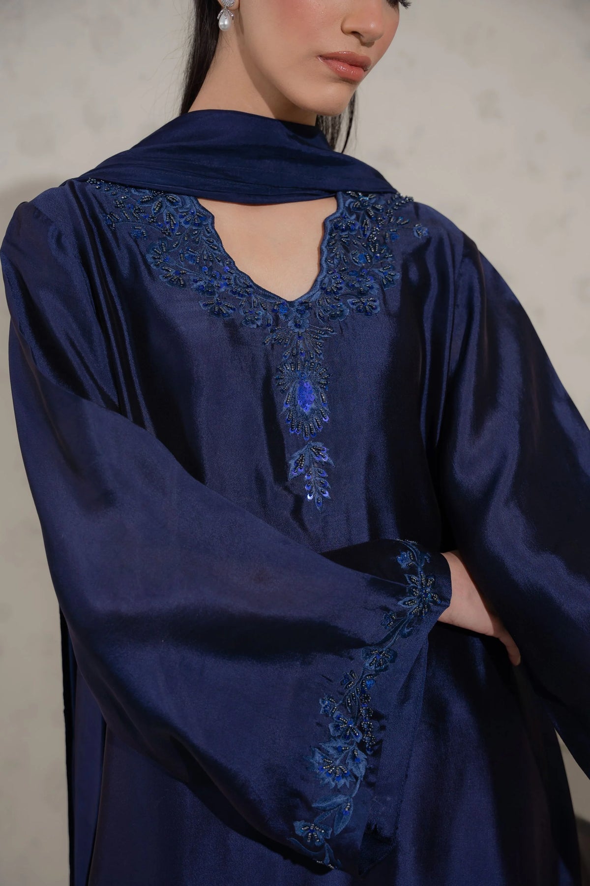 Navy | Velvet | Kaida