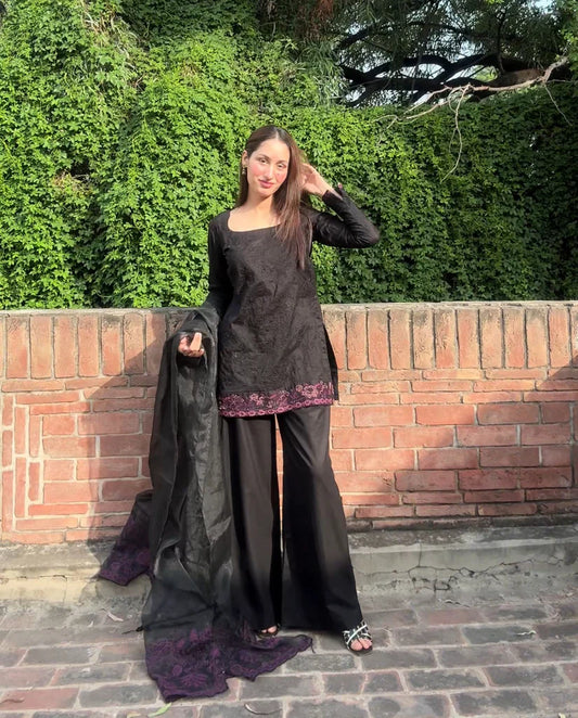 Velvet Dusk B | Lawn '25 | Osen