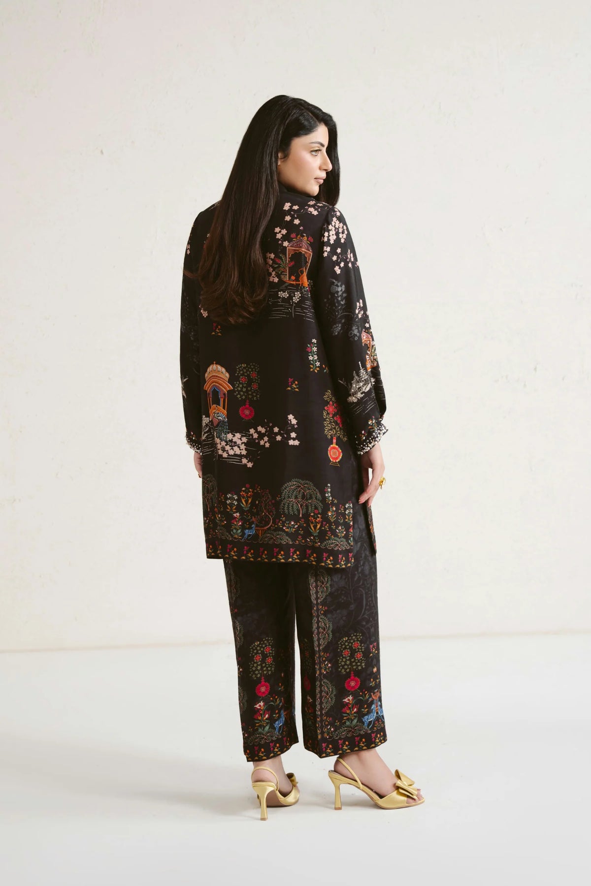 Black Riviera (D-04) | Siena '26 | Ammara Khan