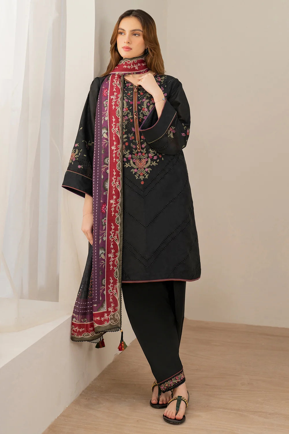 EMBROIDERED LAWN RTW-9131 | New Arrivals | Jazmin