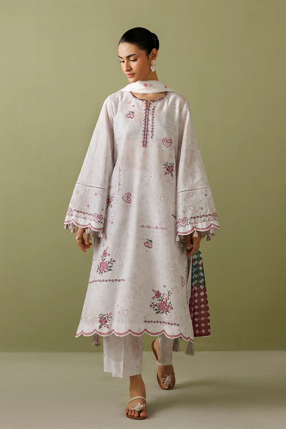 EMBROIDERED LAWN USE-9387 | New Arrivals | Jazmin