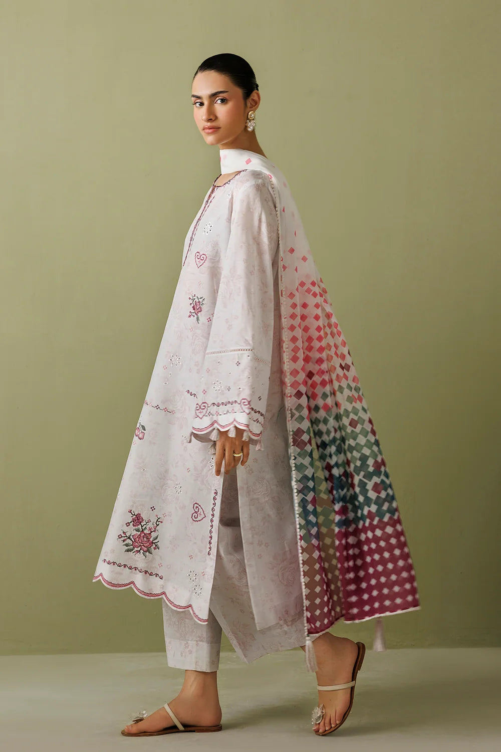 EMBROIDERED LAWN USE-9387 | New Arrivals | Jazmin