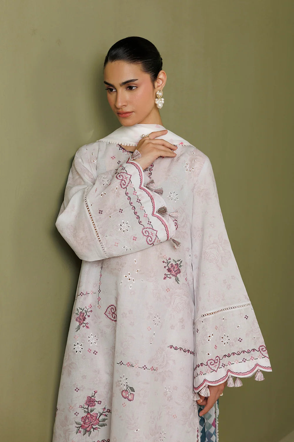 EMBROIDERED LAWN USE-9387 | New Arrivals | Jazmin