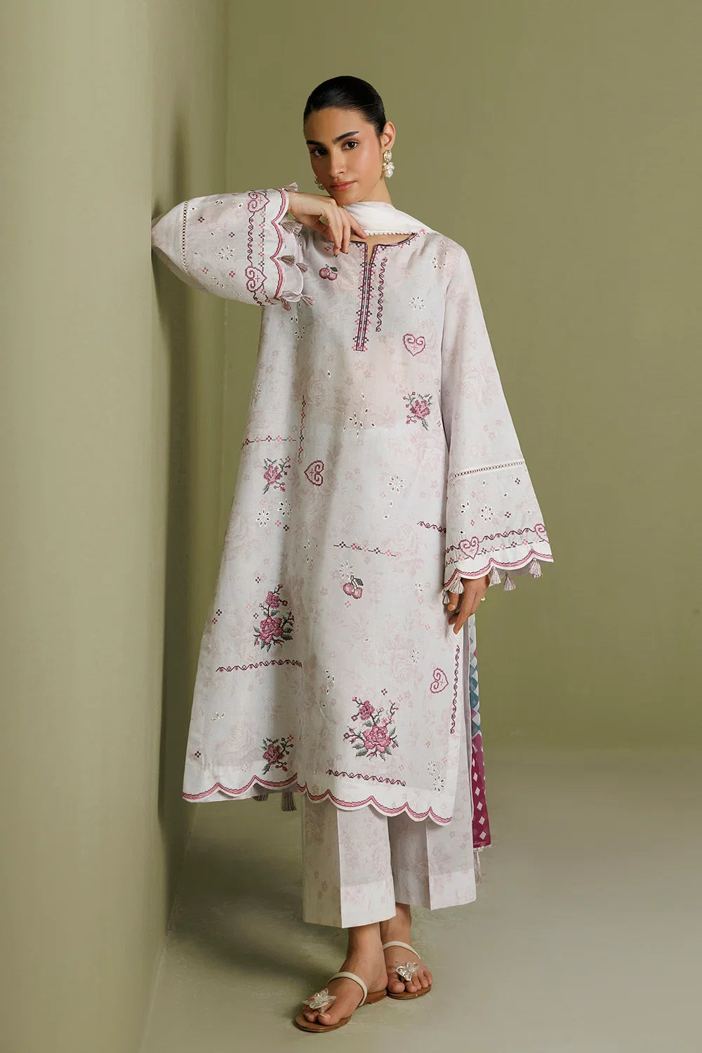 EMBROIDERED LAWN USE-9387 | New Arrivals | Jazmin