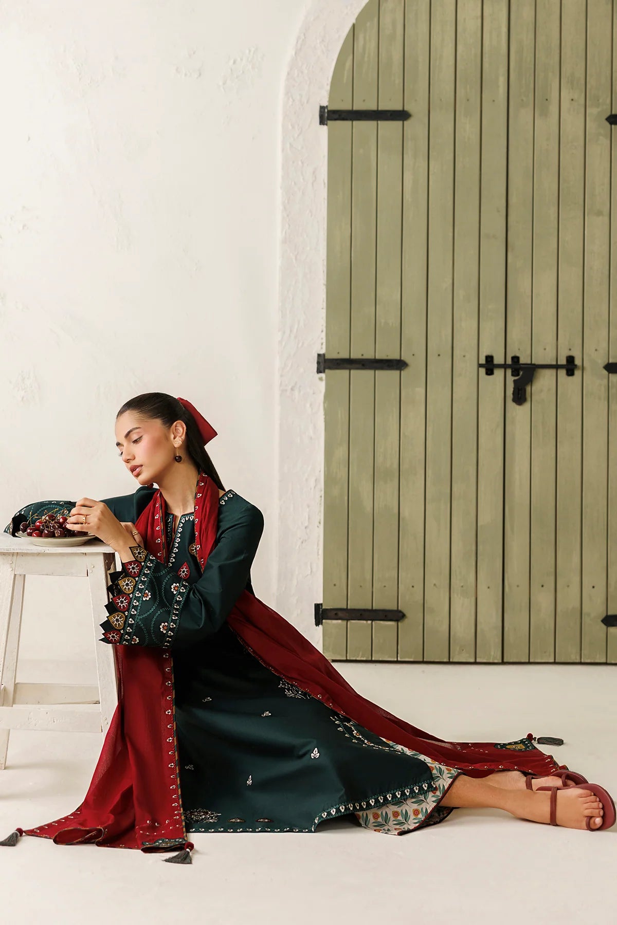 EMBROIDERED LAWN USE-9395 | New Arrivals | Jazmin