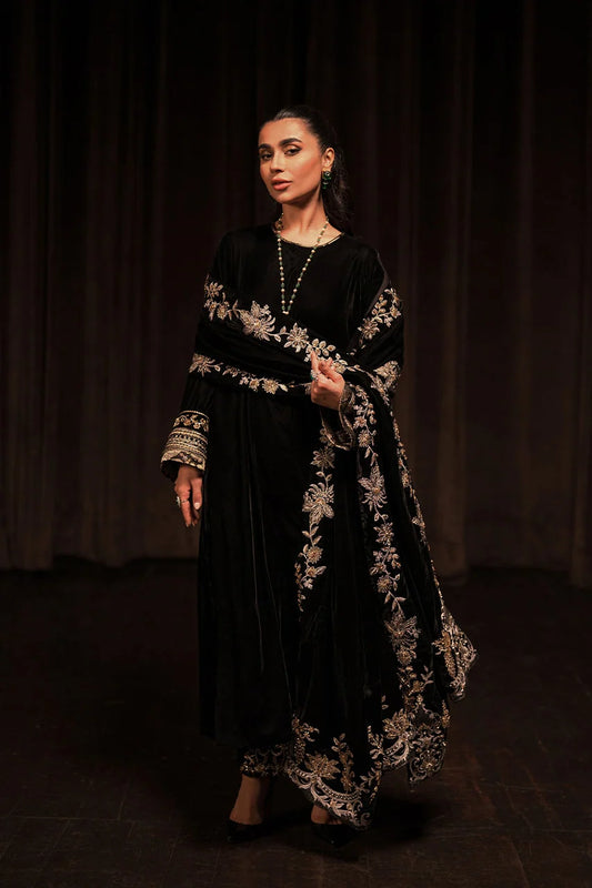 Grand Black Velevt Shawl Set (D-10) | Rendezvous '24 | Ammara Khan
