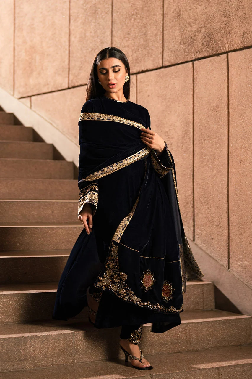 Navy Magic Velvet Shawl Set (D-09) | Rendezvous '24 | Ammara Khan
