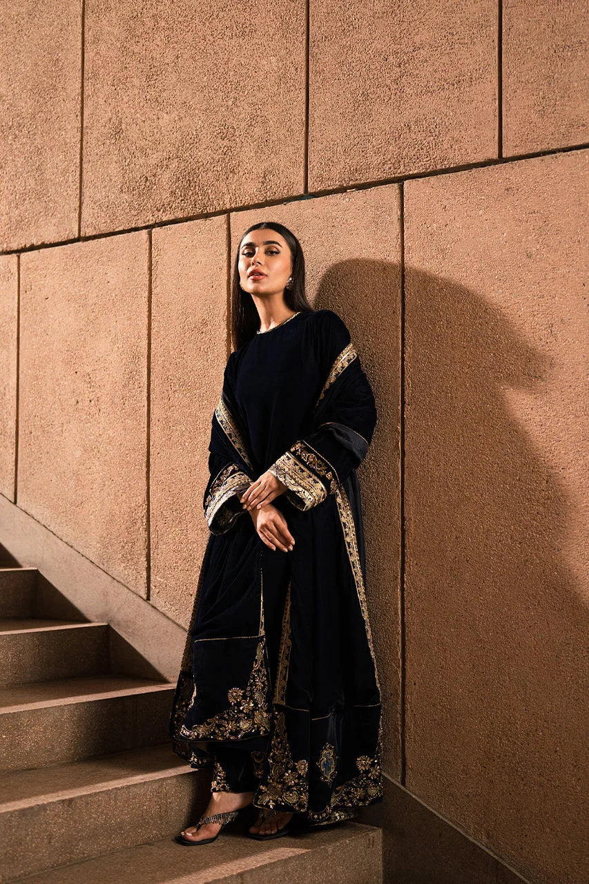 Navy Magic Velvet Shawl Set (D-09) | Rendezvous '24 | Ammara Khan