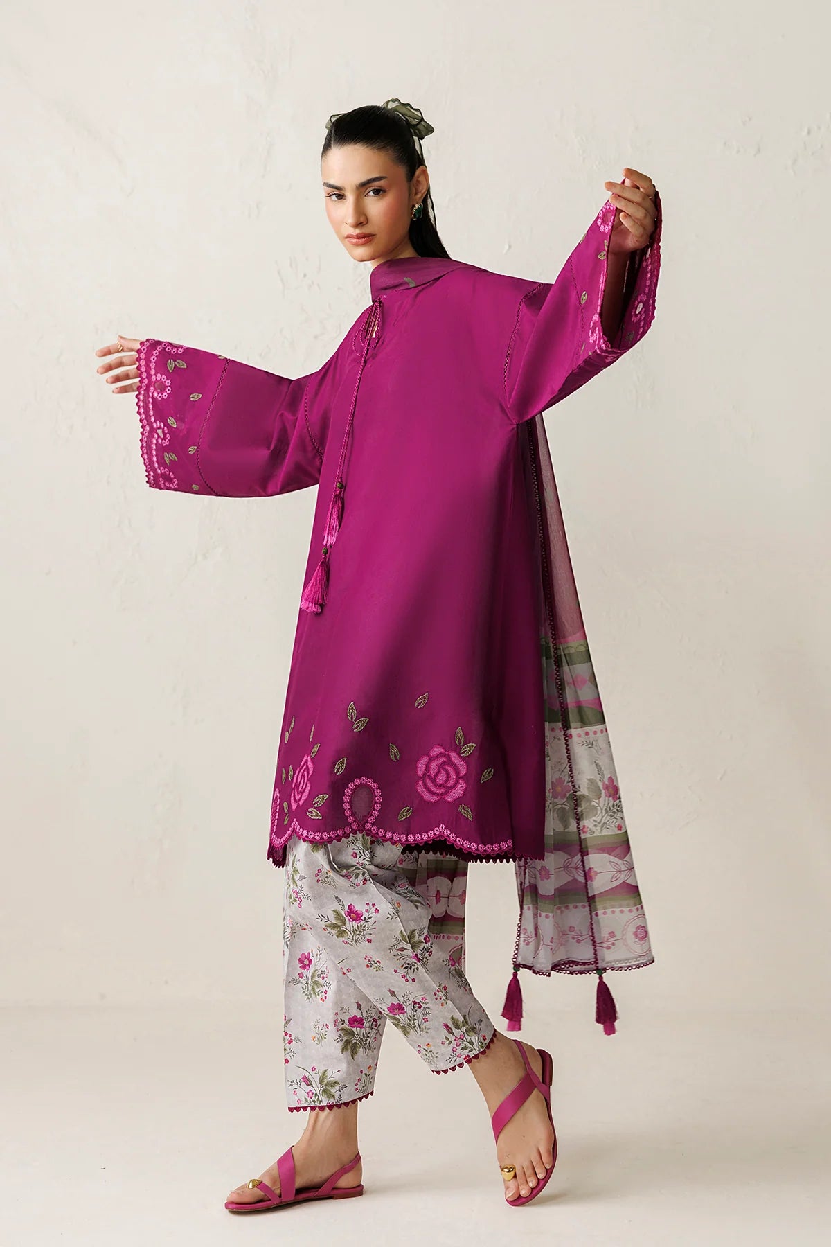 EMBROIDERED LAWN USE-9391 | New Arrivals | Jazmin