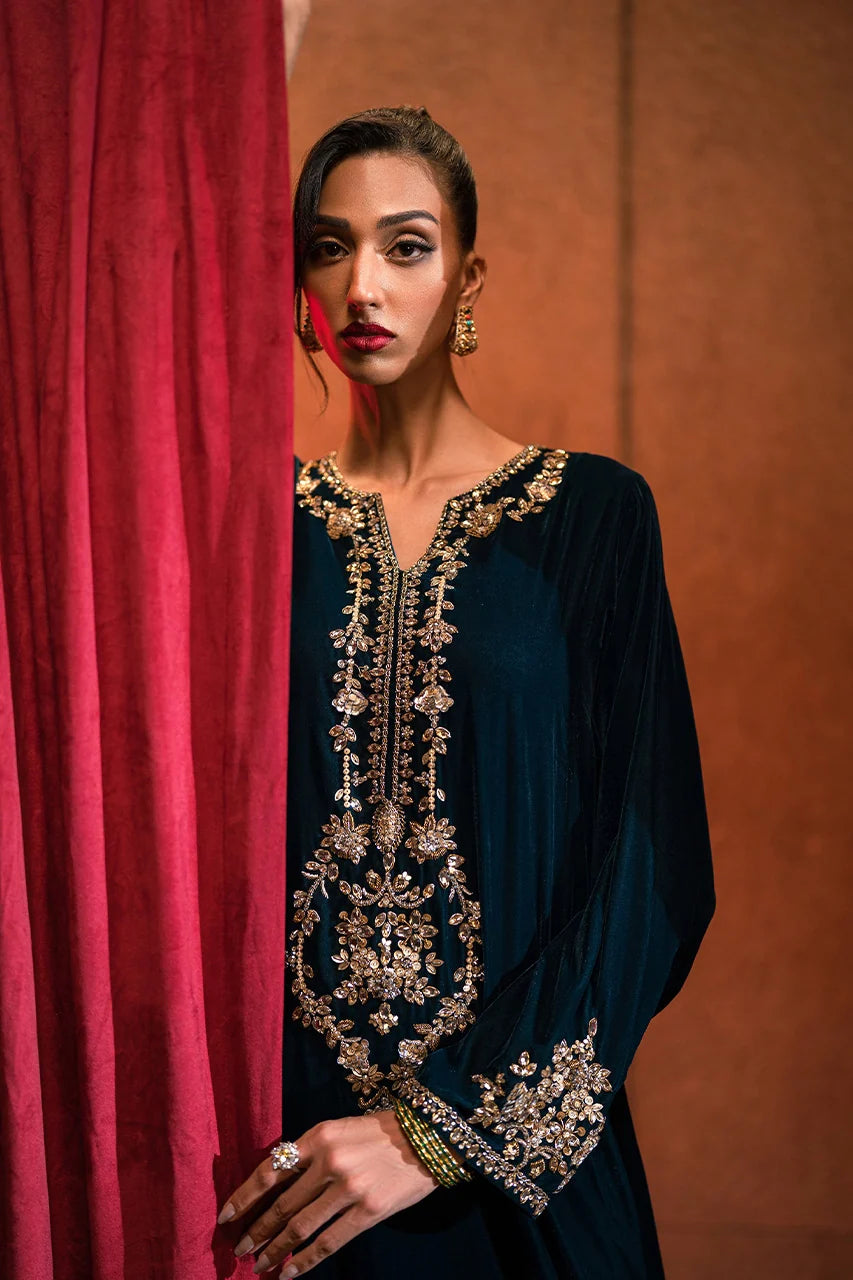 Statement Teal Velvet Kaftan (D-06) | Rendezvous '24 | Ammara Khan