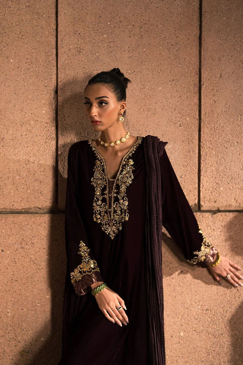 Majestic Plum Velvet Ensemble (D-05) | Rendezvous '24 | Ammara Khan