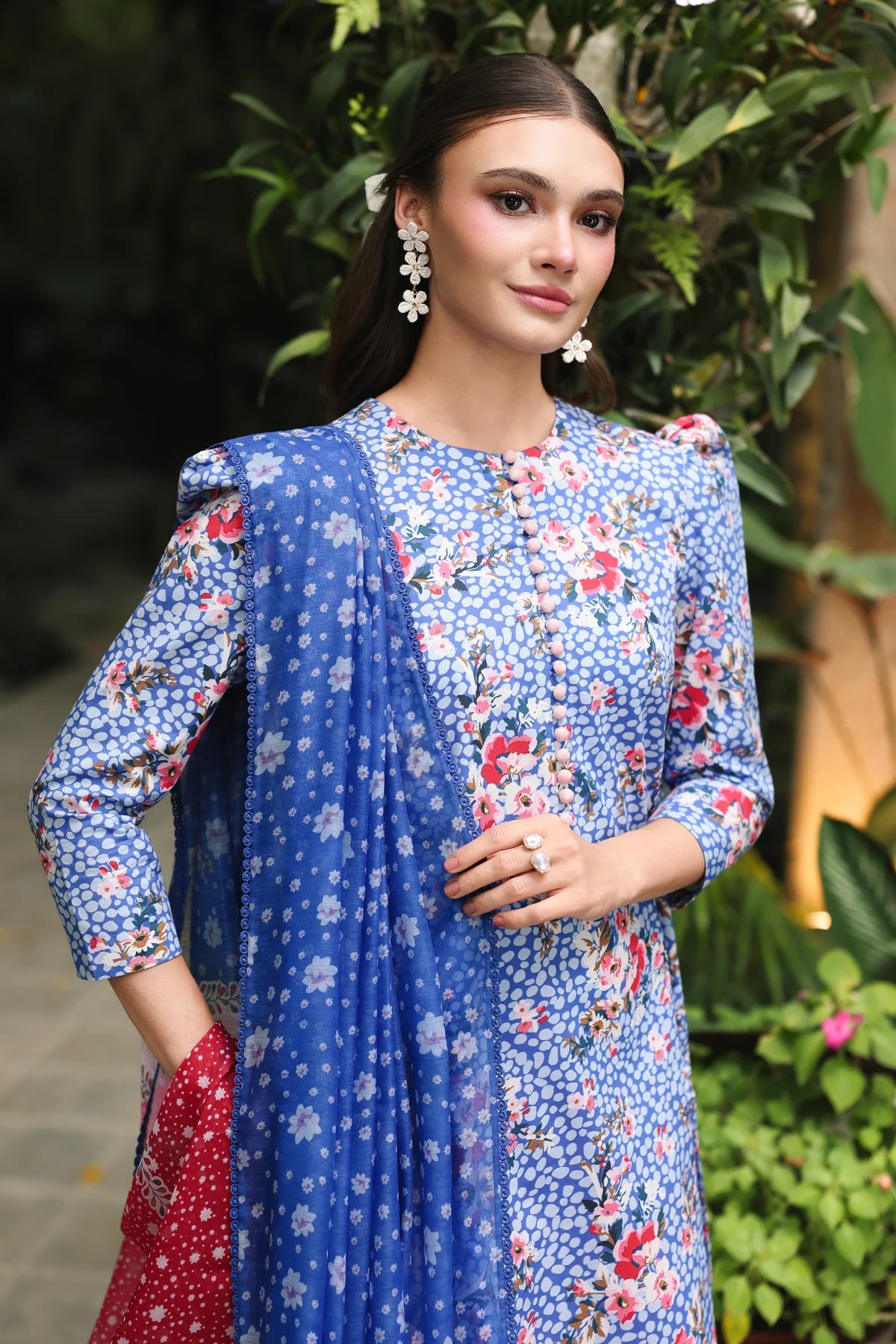 EMBROIDERED LAWN USE-9393 | New Arrivals | Jazmin