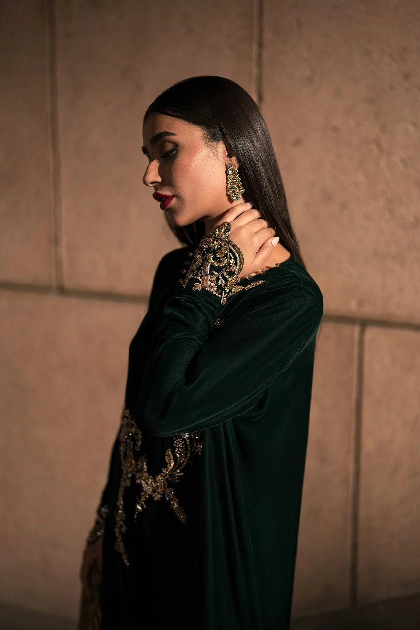 Emerald Jewel of the East Velvet Set (D-04) | Rendezvous '24 | Ammara Khan