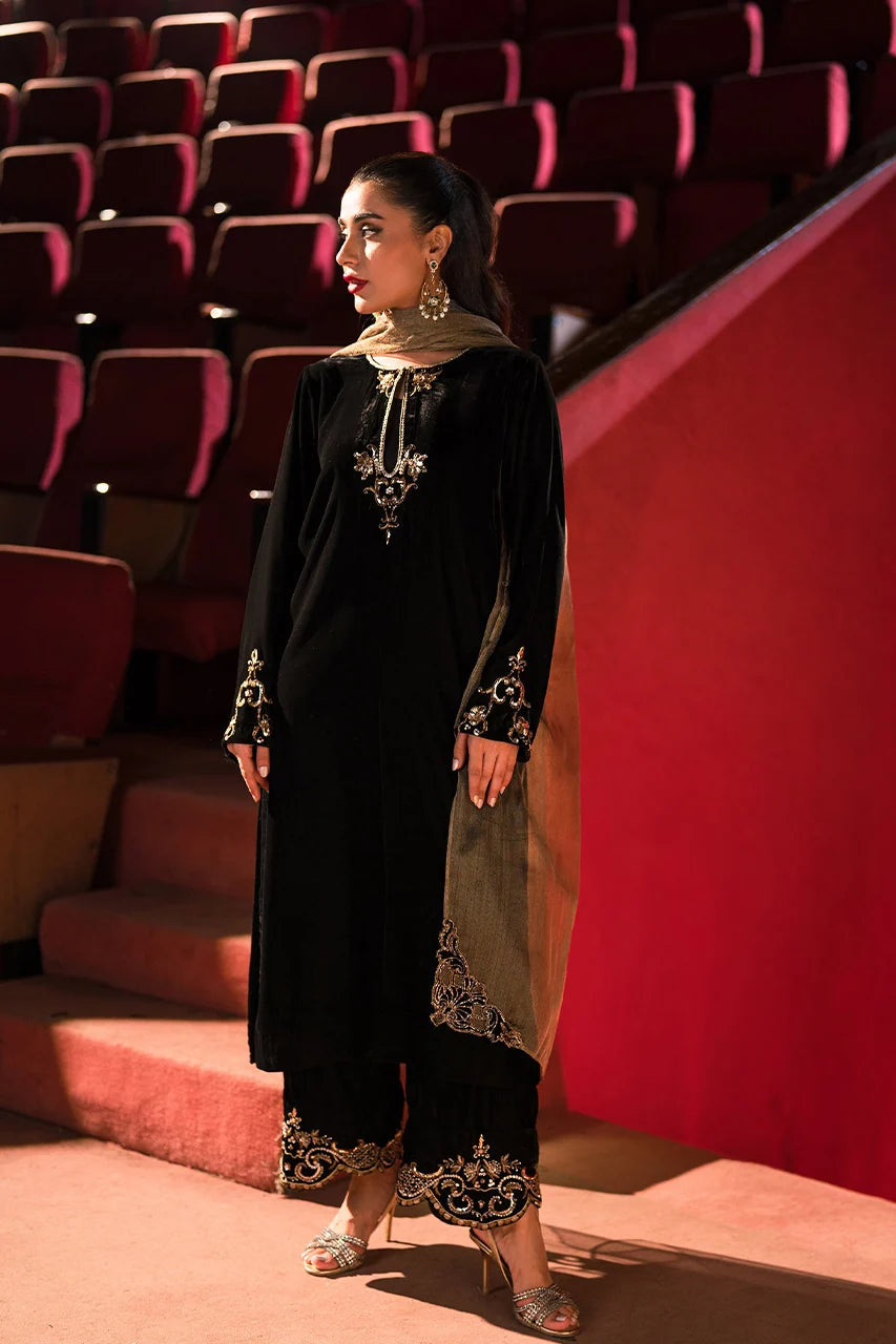 Statement Noir Velvet Set (D-03) | Rendezvous '24 | Ammara Khan