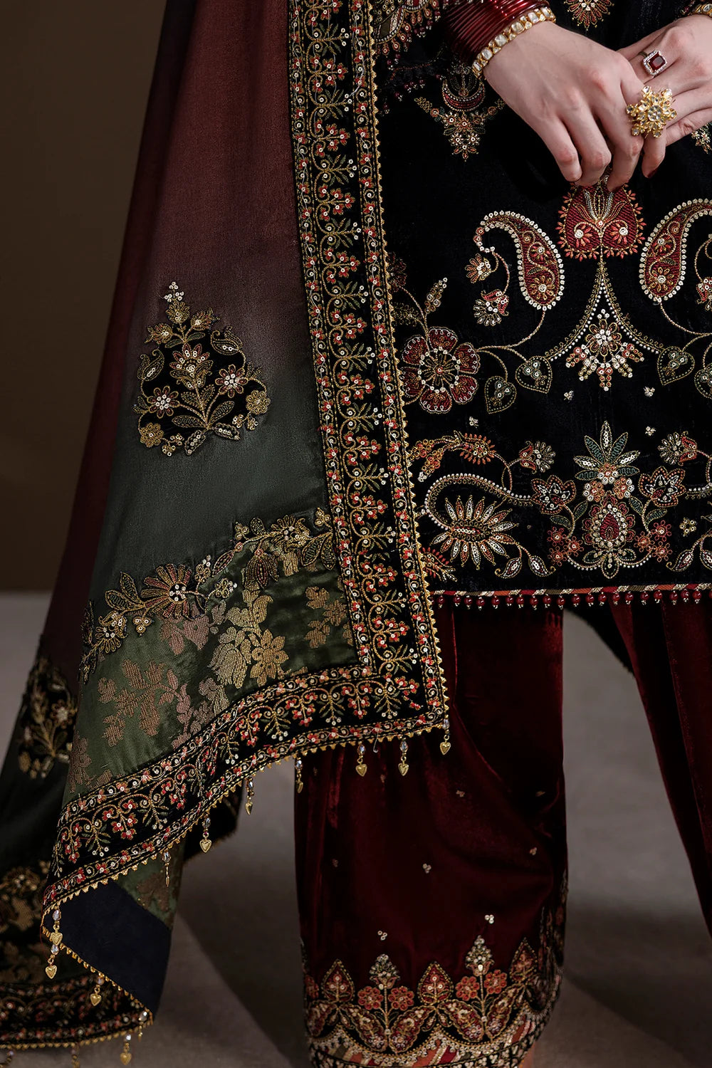EFUF4547 | Unstitched | Baroque