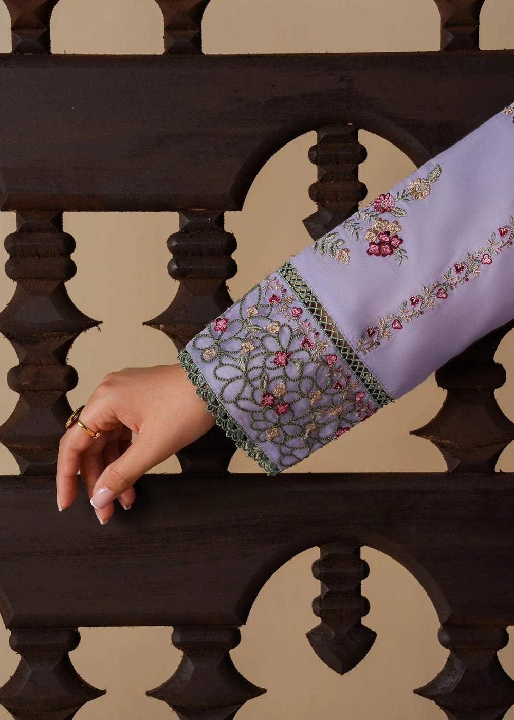 Zuhal | Zahia | Haseens