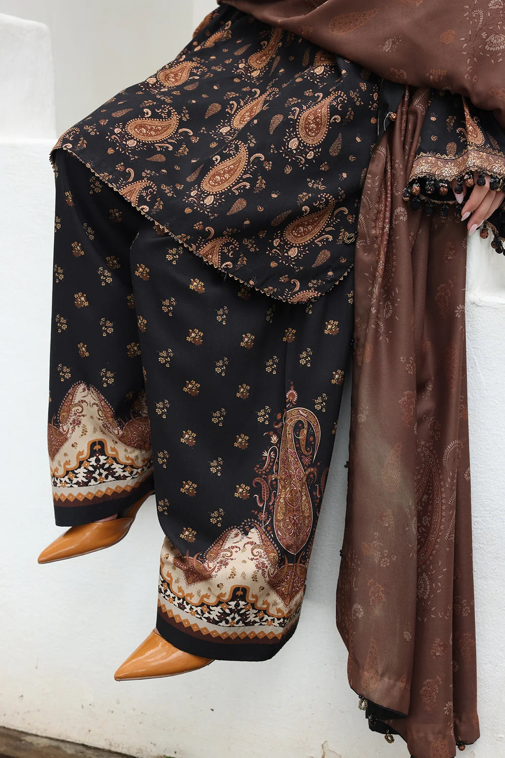 EWUF4613 | Unstitched | Baroque