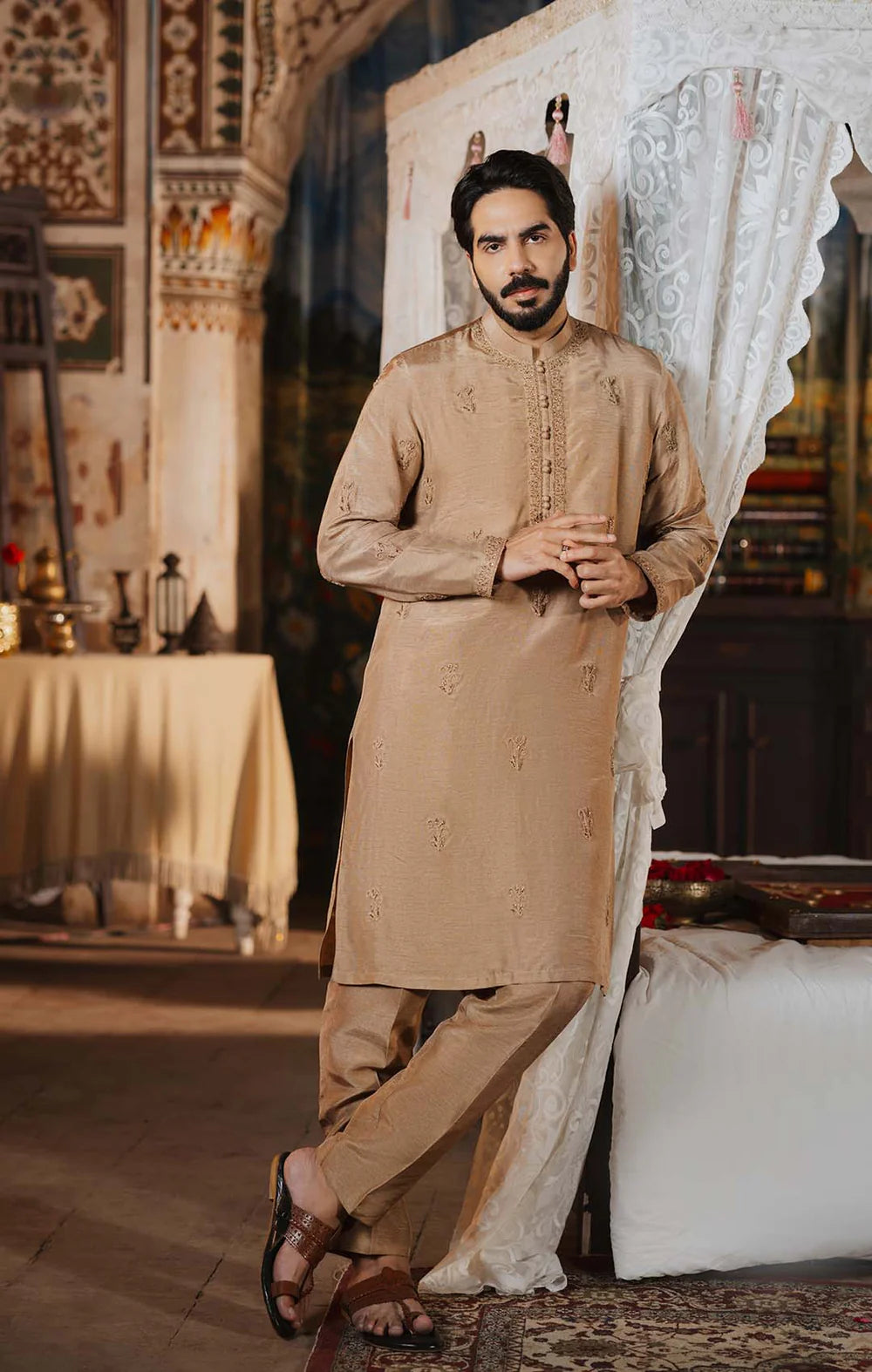 ZOVRAN | Mens wear | Maya Pret
