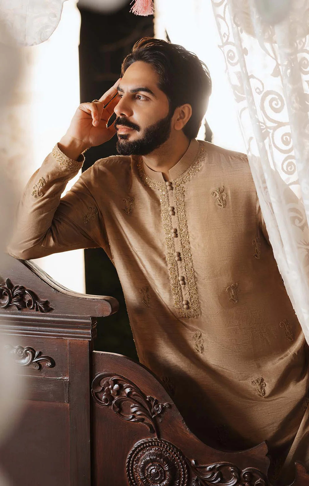 ZOVRAN | Mens wear | Maya Pret