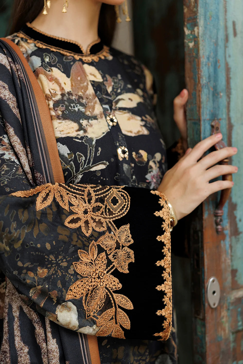 EWUF4588 | Unstitched | Baroque
