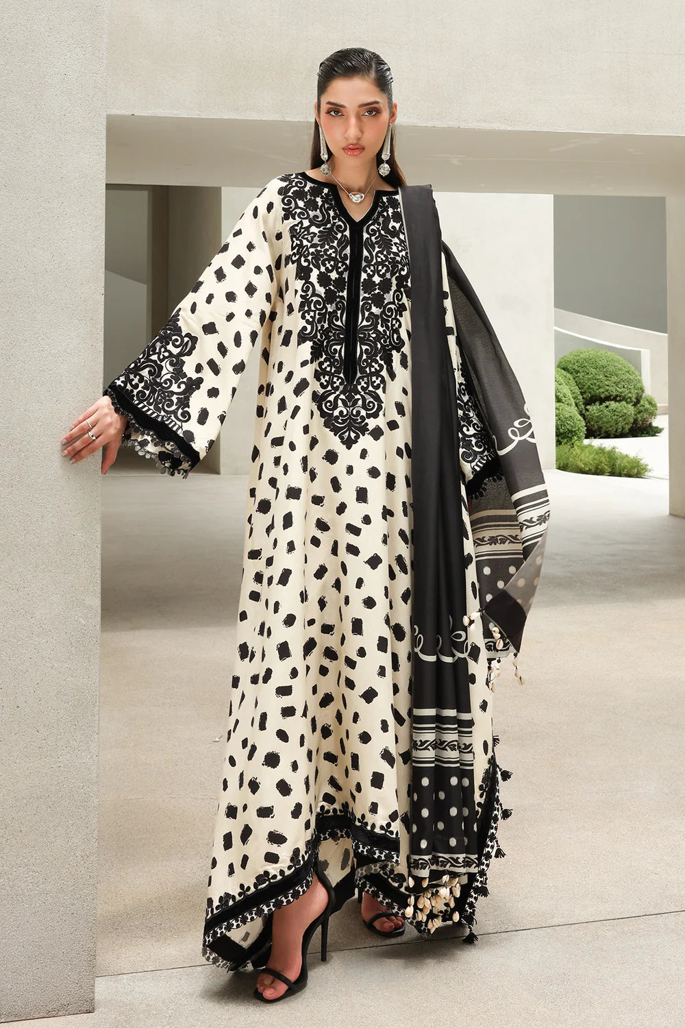 EWUF4559 | Unstitched | Baroque